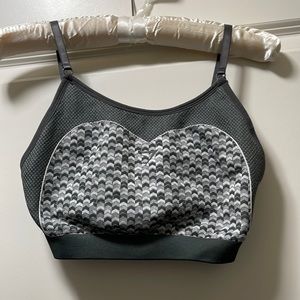 Gymshark WTFlex Seamless Strappy Sports Bra - Chevron | Charcoal Medium